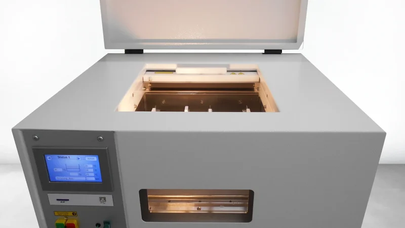 MiniLab front cut gate open